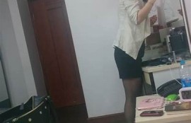海角社区网站: 新能源汽车市场大热！  
海角社区网站: 人工智能助力科技创新！  
海角社区网站: 全球气候变暖加剧警报！  
海角社区网站: 2023世界杯精彩回顾！  
海角社区网站: 短视频平台的新风潮！