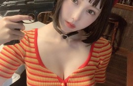 1. 《某某导演新作评析：引爆观影热潮》
2. 《当红导演最新影片大揭秘》
3. 《2023年最受期待的导演新作一览》
4. 《导演最新力作：揭开幕后故事》
5. 《热议影片：某导演最新作品检视》