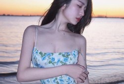 1. 家庭伦理剧大热，探讨亲情与选择
2. 最新家庭伦理剧点评：爱与责任的交织
3. 家庭伦理影视作品引发热议，值得关注
4. 热门家庭伦理剧揭示现代家庭关系真相
5. 家庭伦理题材影视，深入人心的情感纠葛