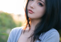 《明星访谈：揭秘2023热播剧背后的故事》
