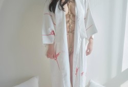 《影视巨头反转：经典剧重拍竟成黑马》